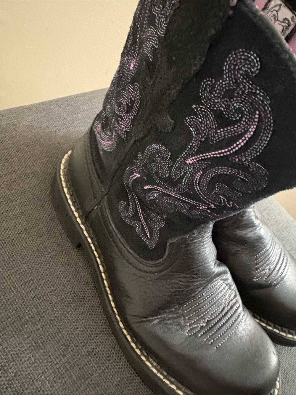 Ariat Women’s Black and Purple Fat Baby Leather Boots Size 7B Pre Owned
